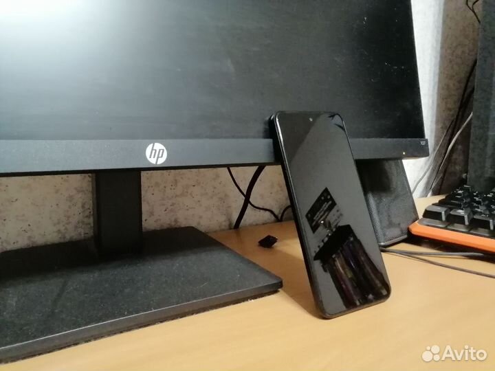 Techo pova 4 128gb