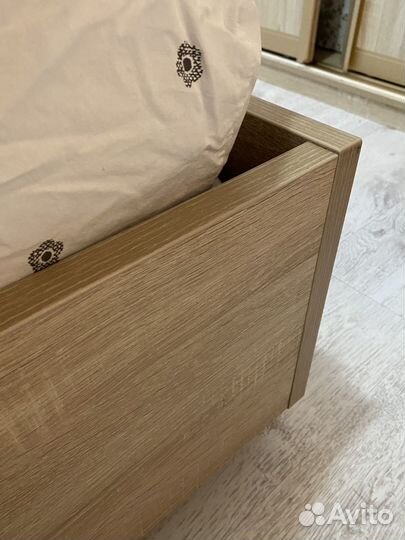 Кровать двухспальная