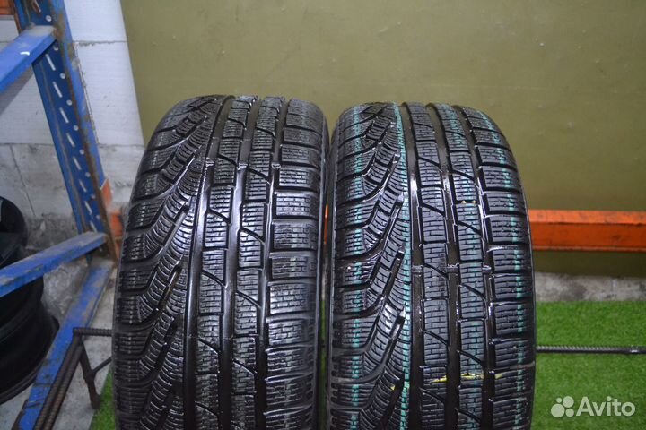 Pirelli Winter Sottozero 240 Serie II 235/45 R18 98V