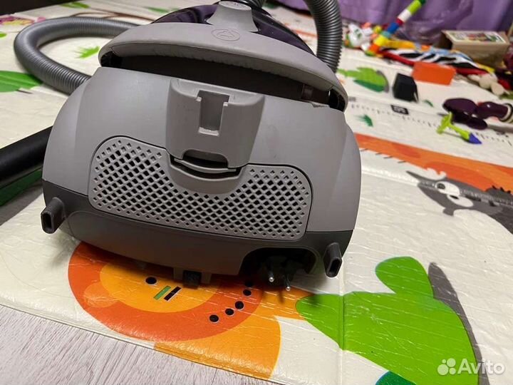 Пылесос Samsung easy 1800w