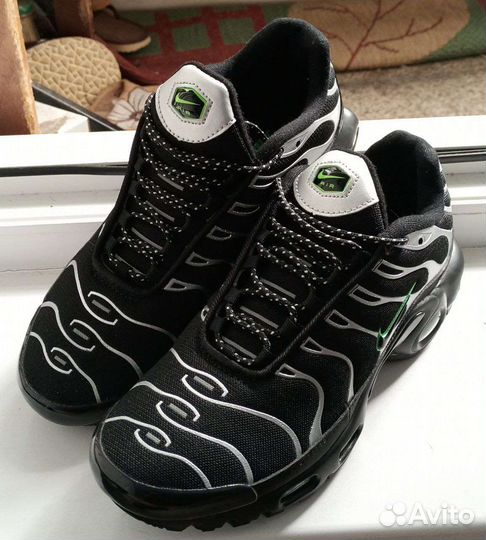 Кроссовки nike air max tn plus