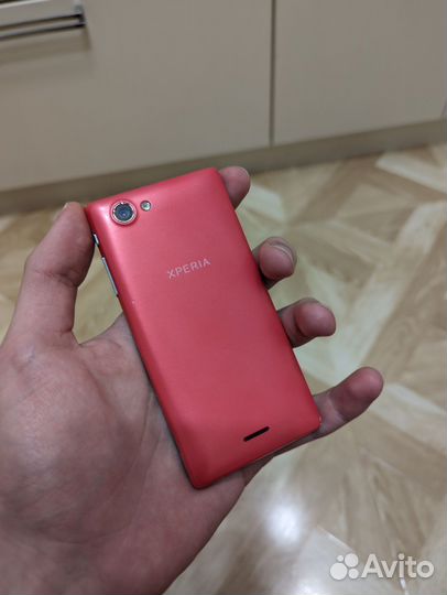 Sony Xperia J, 4 ГБ