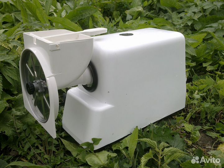 Мясорубка Хозяюшка 100 Стальные Шестерни с овощ