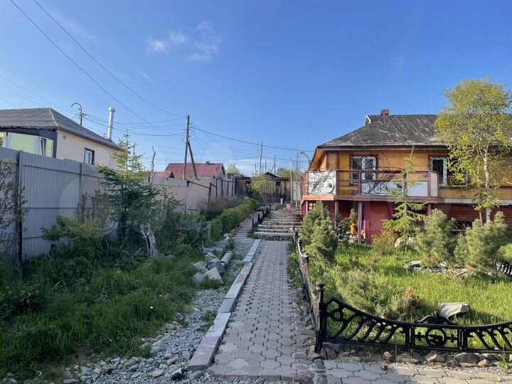 Дом 187,3 м² на участке 1,2 сот.