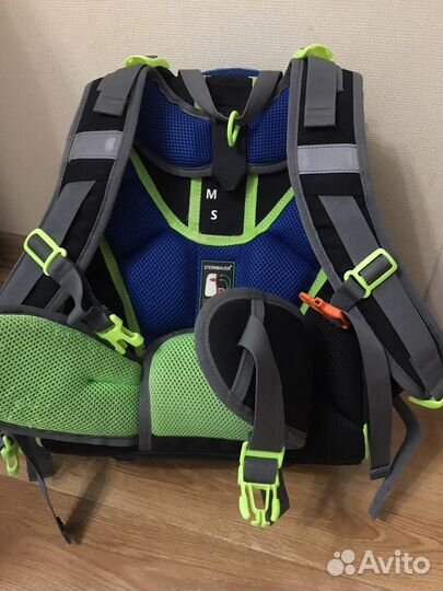 Рюкзак школьный