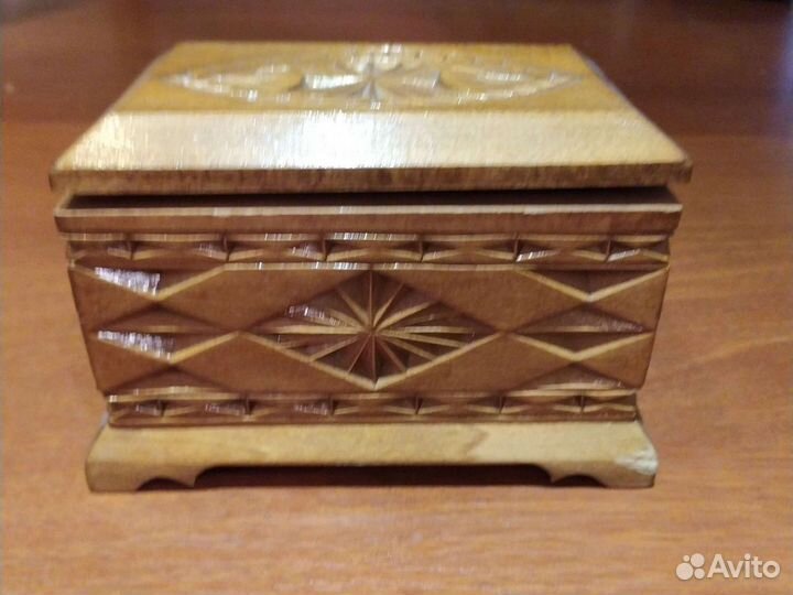 Шкатулка деревянная резная винтаж СССР