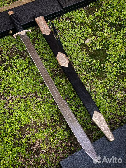 Большой авторский нож из дамаска