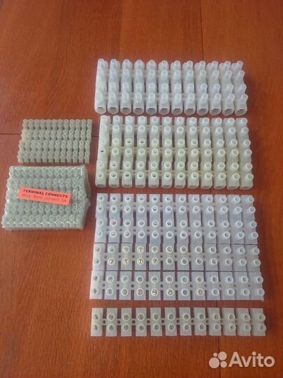 Колодка клеммная винтовая новая