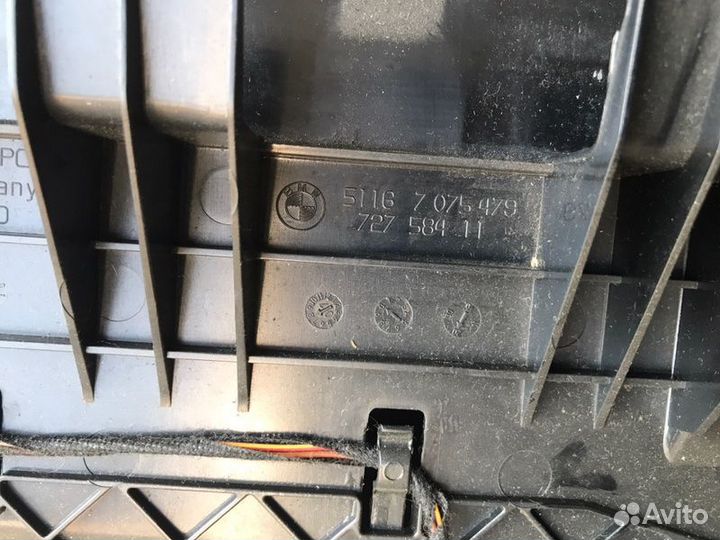 Бардачок Bmw 3 E90 2007