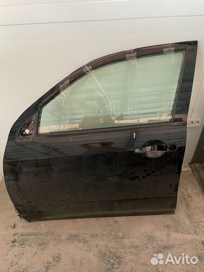 Mitsubishi airtrek дверь