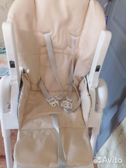 Стульчик для кормления kari