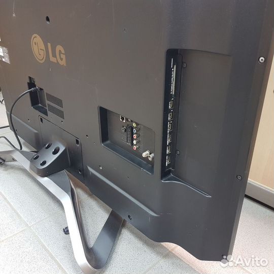 SMART TV LG 47LA620V (120 см)