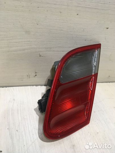 Фонарь задний правый Mercedes Clk-Class W208