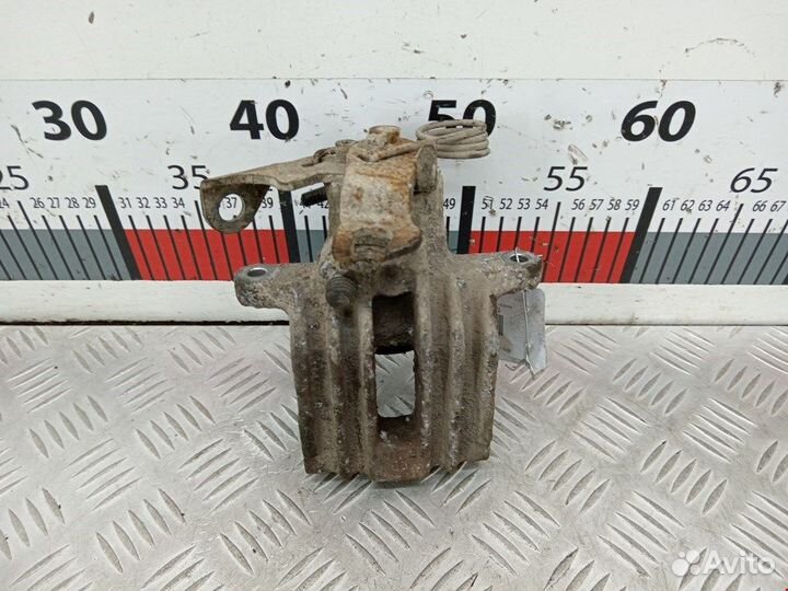 Суппорт задний левый для Audi A4 B5 8E0615423