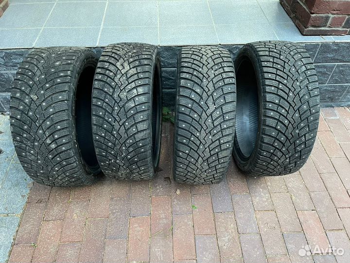 Pirelli Ice Zero 2 225/40 R18 92H