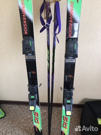 Горнолыжные ботинки, лыжи, палки