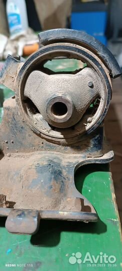 Опора двигателя тойота спринтер