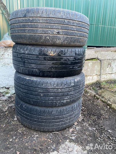 Maxxis Bravo HP-M3 235/50 R19