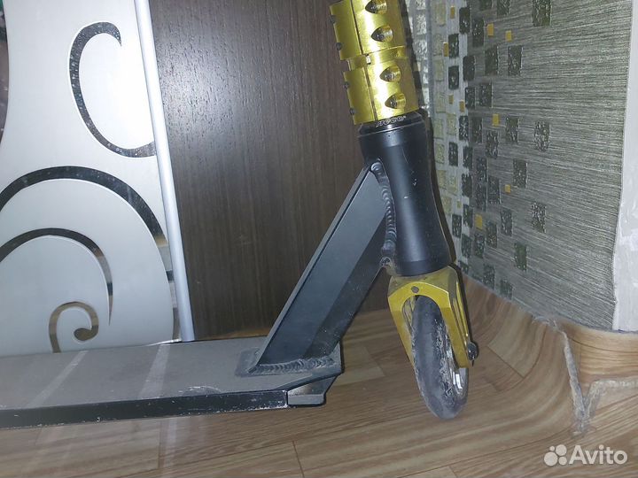 Трюковой самокат