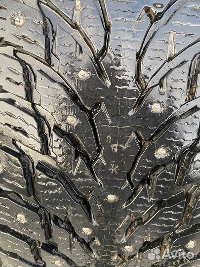 Nokian Tyres Hakkapeliitta 9 SUV 265/65 R17