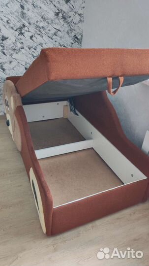 Детская кровать диван с мягкими бортиками