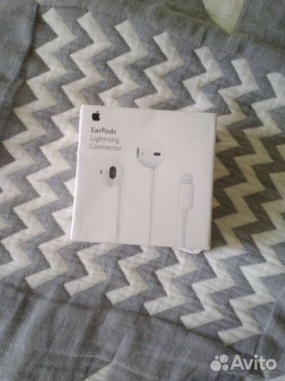 Новые наушники Apple Earpods lightning оригинал