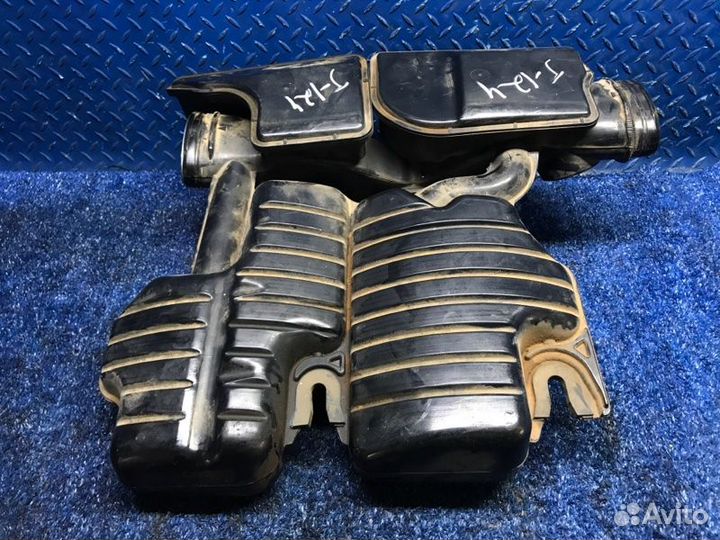 Резонатор воздушного фильтра Range Rover Vogue 3