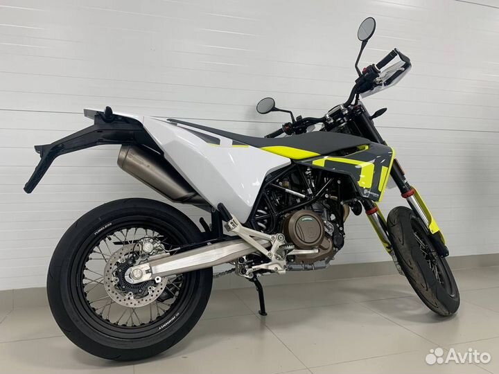 Husqvarna Supermoto 701