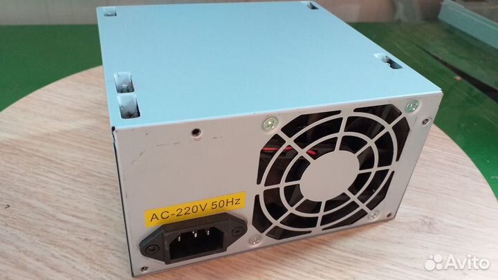 Блок питания Oem-atx-550w-e1 550W+шнур