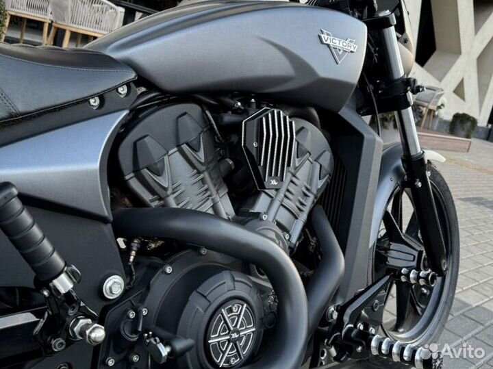 Indian Scout / Victory Octane 2016 ABS