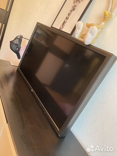 Телевизор бу LG