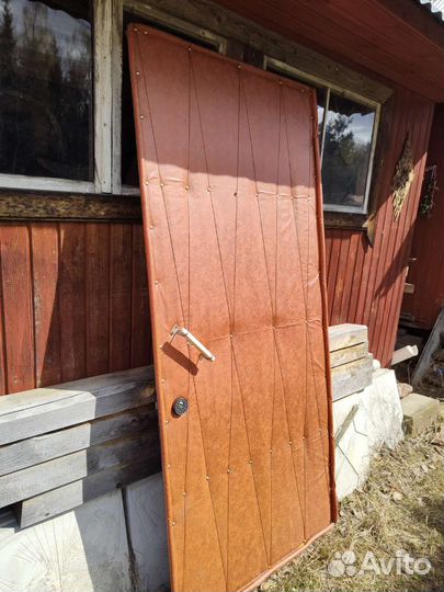 Дверь межкомнатная деревянная бу