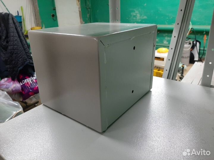 Сейф мебельный