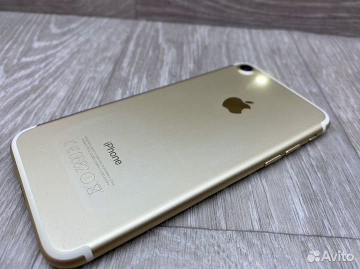 iPhone 7, 32 ГБ