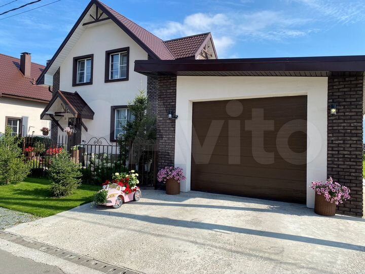 Коттедж 130,3 м² на участке 7 сот.