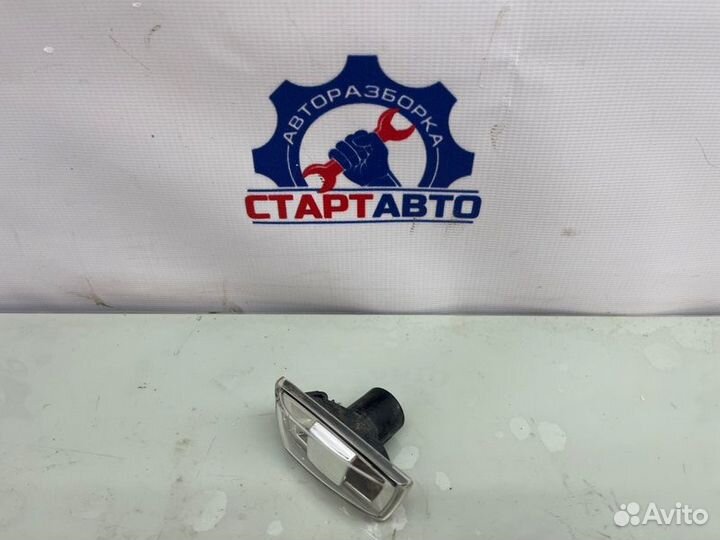 Повторитель поворота в крыло правый Opel Astra H