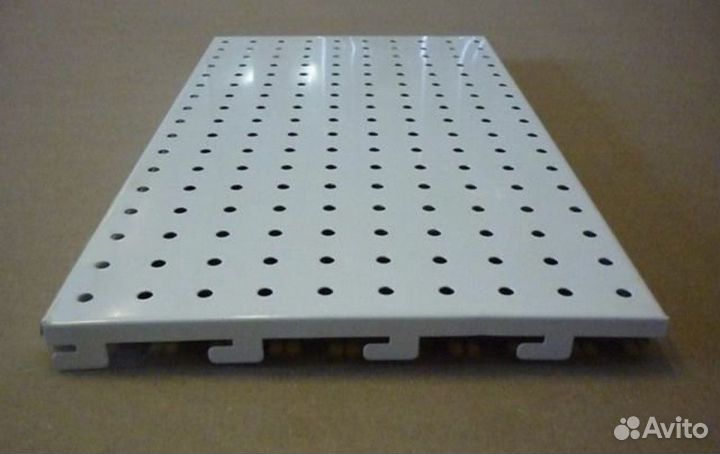 Перфорированный лист металлический. Стойкая перфорация. Стеллаж с перфорированной полкой стпп41705_н/ст aisi 304. Стойка с перфорированной панелью. Стойка с перфорацией мдм.