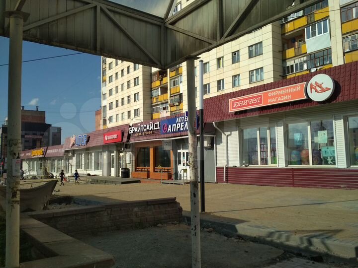 Торговая площадь, 560.7 м²