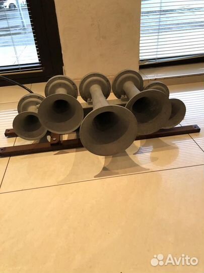 Тифон с американского паровоза