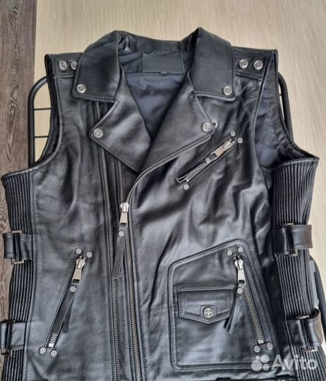 Кожаный мотоциклетный жилет