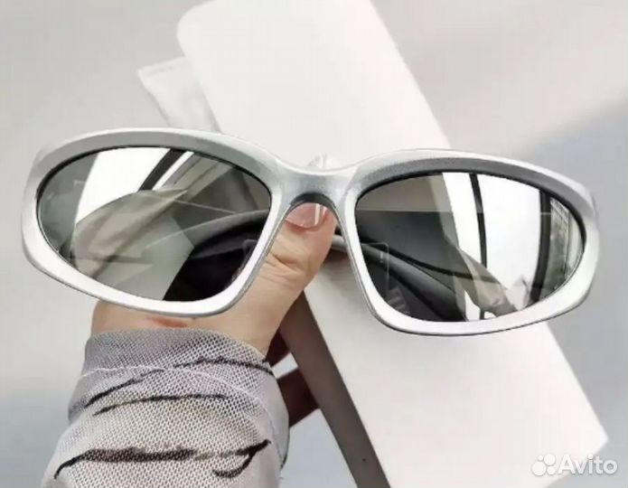 Солнцезащитные очки