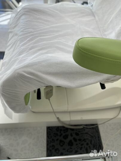 Педикюрное кресло с электроприводом
