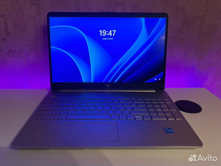 Ноутбук HP i3-11th/8ram/256SSD