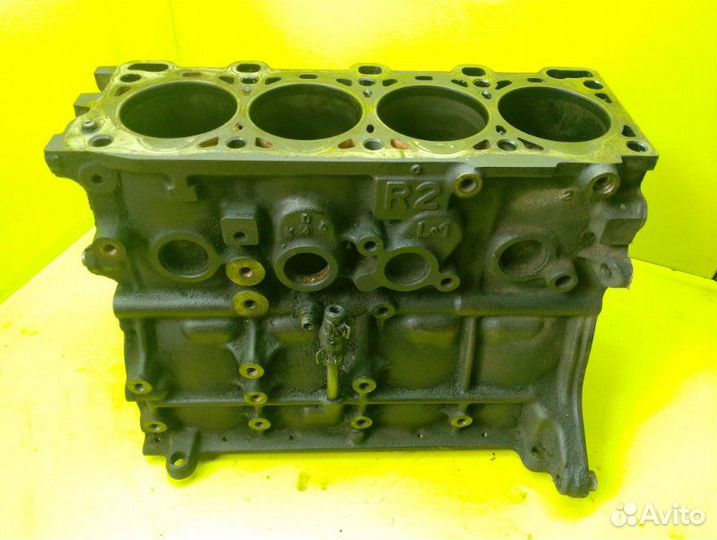 Блок цилиндров Mazda Bongo SS28M R2 1999