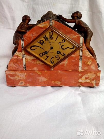 Антикварные часы