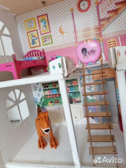 Домик кукольный