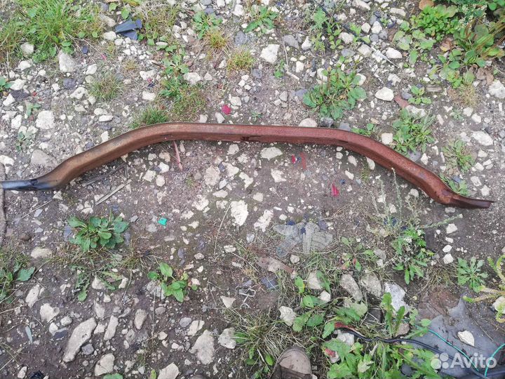 Усилитель заднего бампера Тойота Раф 4