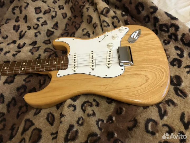 Fender American Vintage Reissue Stratocaster 70s