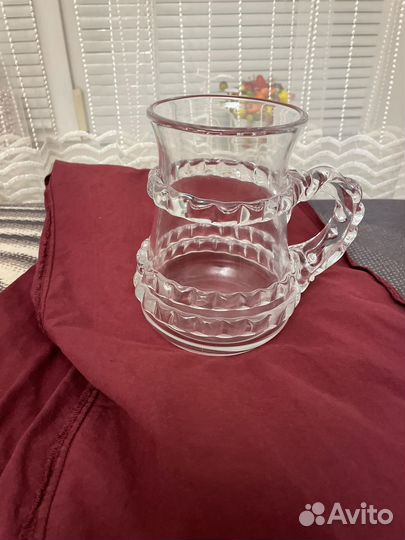 Хрустальный графин и кружки