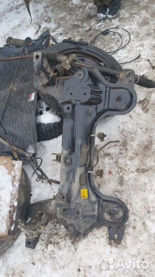 Подрамник Шевроле Авео Т300